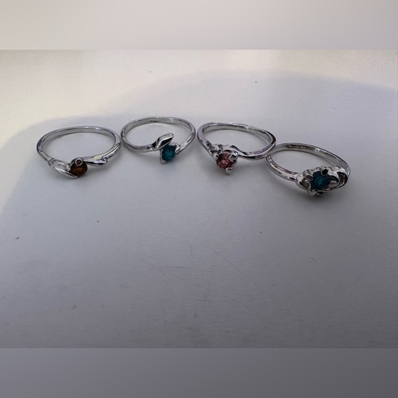 Stone rings - Picture 1 of 1